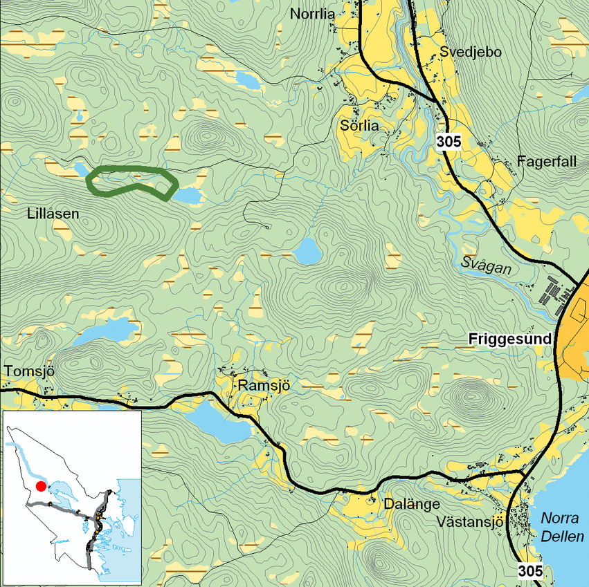 Kartbild över bäck mellan Mörttjärn och Björnsjön med omgivning.