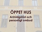 En bild på Wallnersgårdens entré med texten: Öppet hus - anhörigstöd och personligt ombud